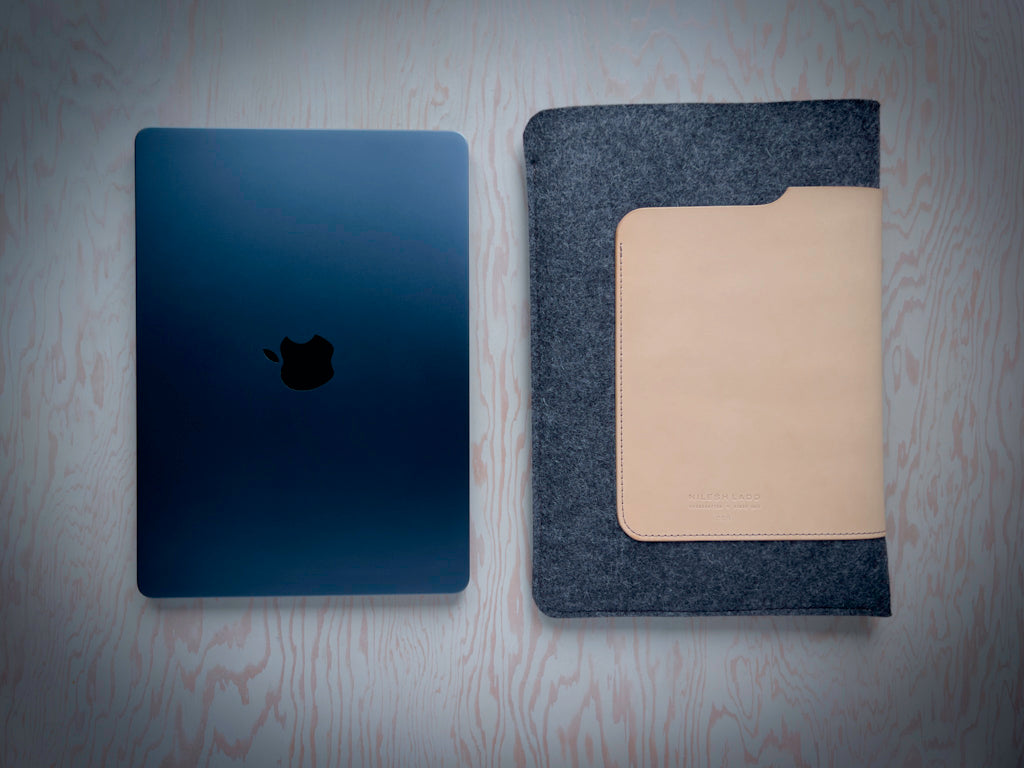 MACBOOK AIR 15 SLEEVE HANDCRAFTED FROM CHARCOAL WOOL FELT and